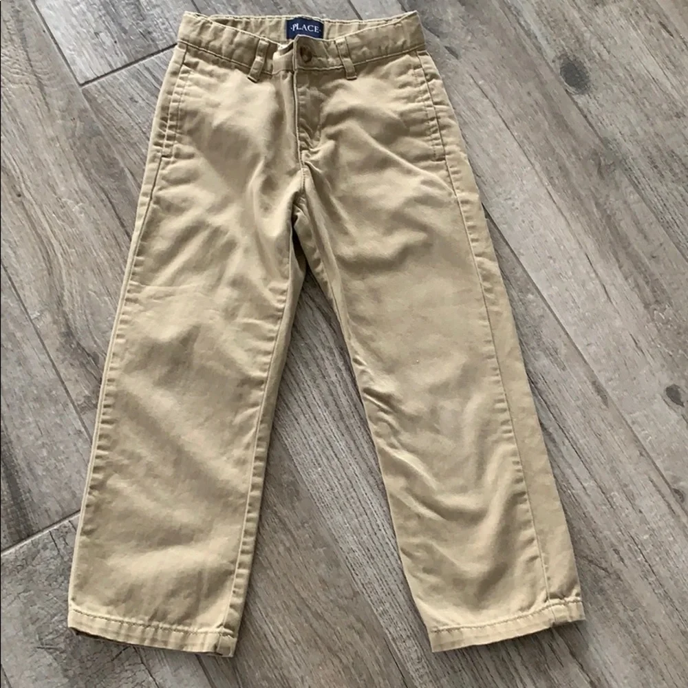 Bundle of 2 The Children’s Place pants, sz 5